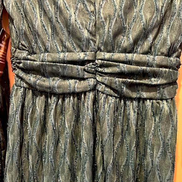 Boston Proper maxi emerald green dress! Size 0! - Picture 4 of 6